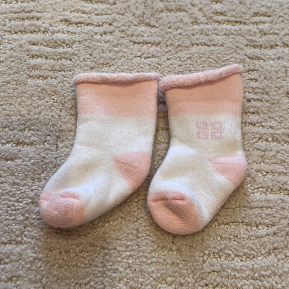 Givenchy baby pink and white socks - Picture 2 of 6